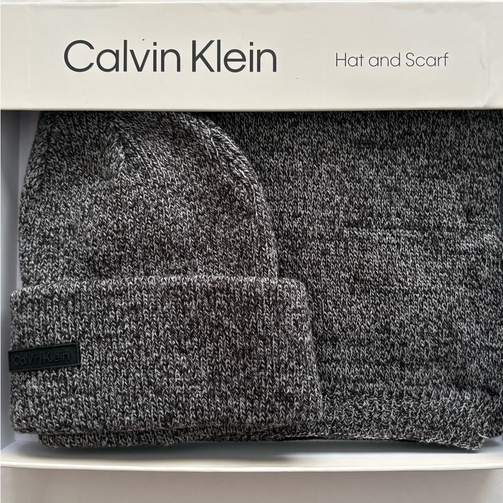 Calvin Klein Acrylic Hat & Scarf Gift Set